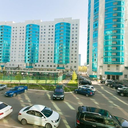 Cozy Apartment On Sarayshyq Street 5E Asztana Kültér fotó