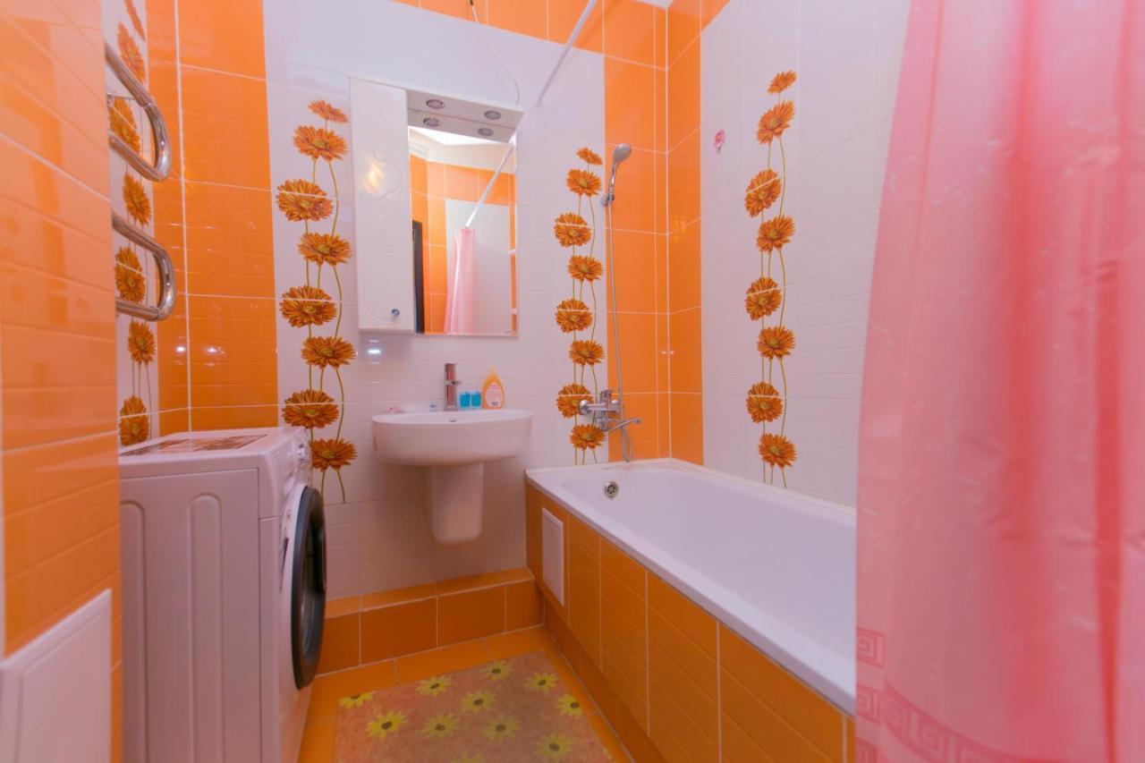 Cozy Apartment On Sarayshyq Street 5E Asztana Kültér fotó